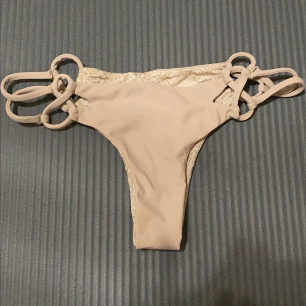 Bikini bottoms